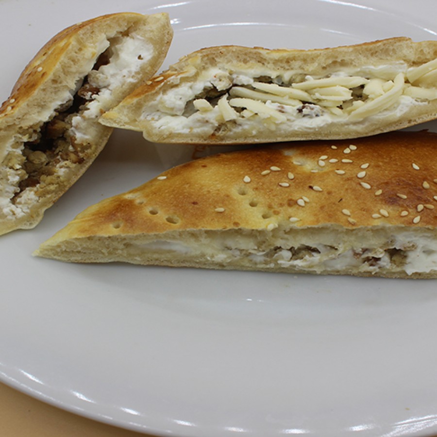 لبنه بالدجاج بالجبن