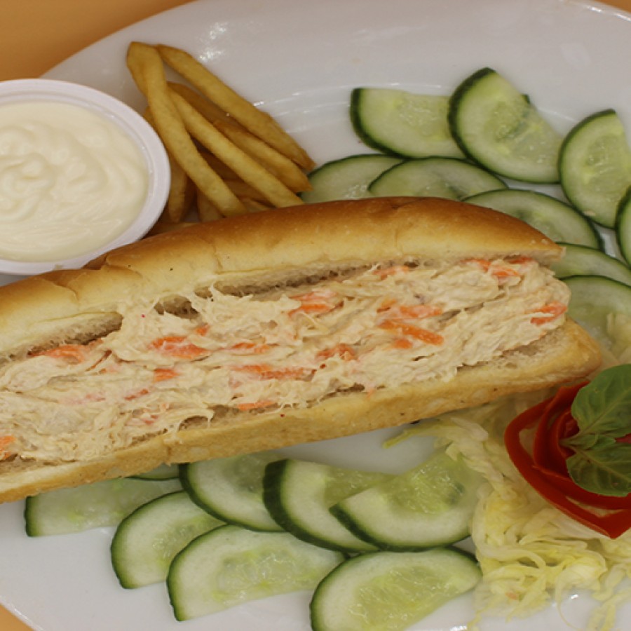 دجاج مايونيز مع شيبس