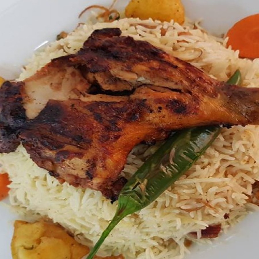 مدفون دجاج علي الفحم